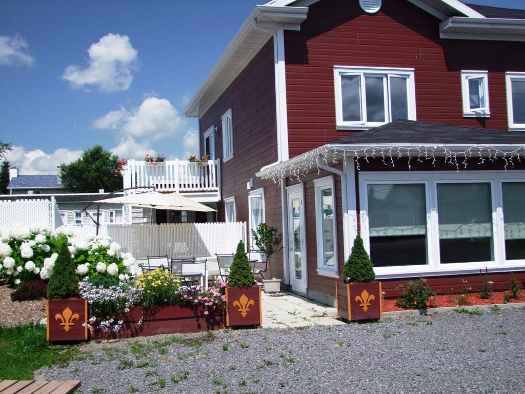 Motel Canadien Trois-Rivières Екстериор снимка
